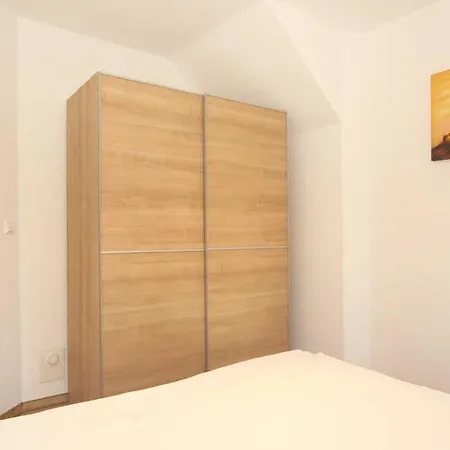 Duenenhaeuser Haus 7 *